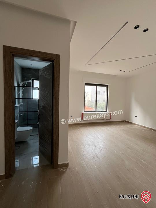 شقة طابق ثاني مساحة 170م للبيع في عمان - حي الصحابة