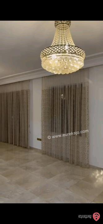 شقة طابق ثالث مساحة 200م للبيع في عمان - عرجان 