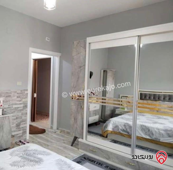 شقة طابق ثالث مساحة 130م للايجار في عمان - الرابية