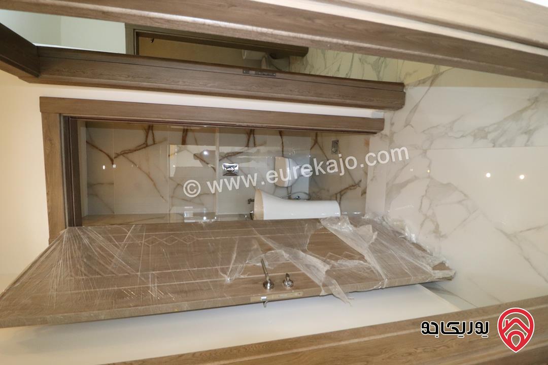 شقة جديدة 183م طابق ثالث للبيع في عمان - خلدا بإطلالة رائعة وموقع هادئ