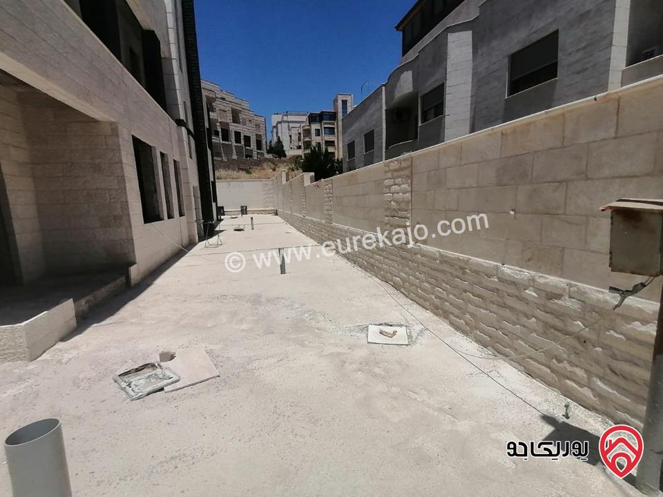 فيلا مساحة 1 دونم على أرض 940م للبيع في عمان - دابوق
