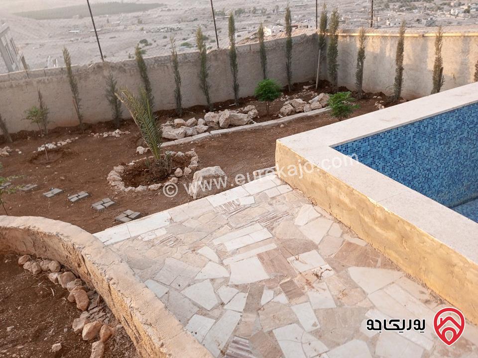 مزرعة مساحة الأرض 391م وبناء 70م للبيع بسعر مغري في البلقاء أراضي الشونة الجنوبية - الكرامة