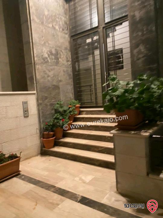 شقة مفروشة شبه أرضي مساحة 129م للبيع في عمان - خلدا