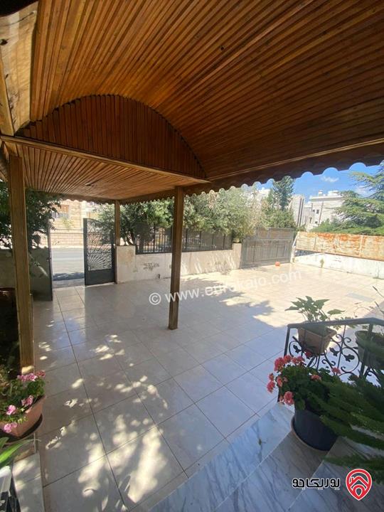 فيلا مستقلة مساحة 450م على أرض 775م للبيع في عمان - الجندويل