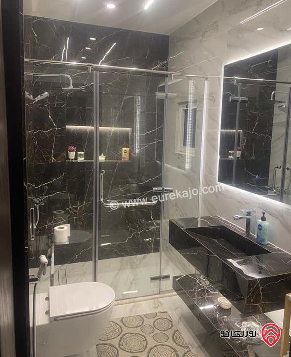 شقة مميزة للبيع في عمان - أم السماق خلف مكة مول طابق اول 126م بسعر مغري