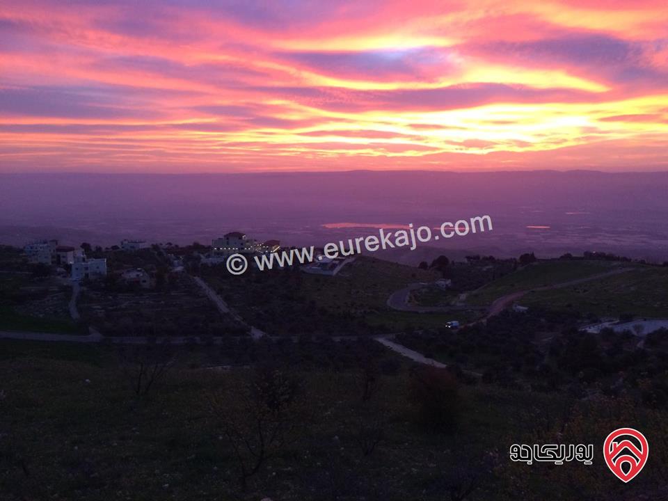 فيلا 500م على قطعة ارض (3,450م) 3 دونم ونصف تقريبا للبيع في مغاريب السلط ذات اطلالة مميزة جدا