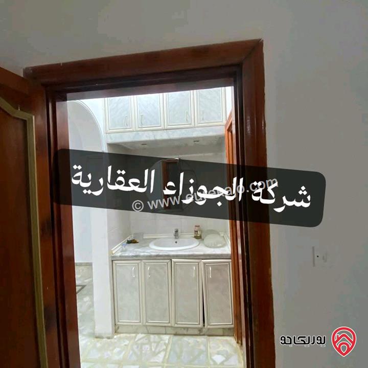 شقة شبه أرضية مساحة 200م للايجار في عمان - البنيات