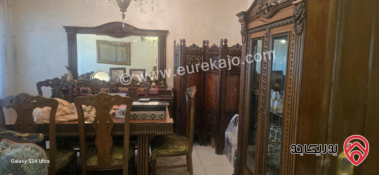 شقة مساحة 320م طابق أخير مع رووف للبيع في عمان - الجاردنز 