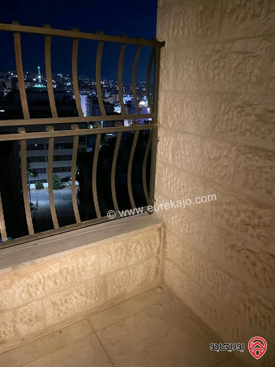 شقة سوبر ديلوكس فاخرة طابق ثالث مساحة 115م للبيع مفروشة في عمان - الجاردنز مقابل بن العميد 