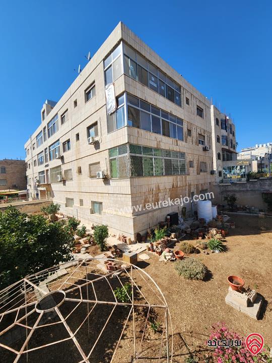 عمارة سكنية على أرض 1 دونم و 350م للبيع في عمان - جبل الحسين