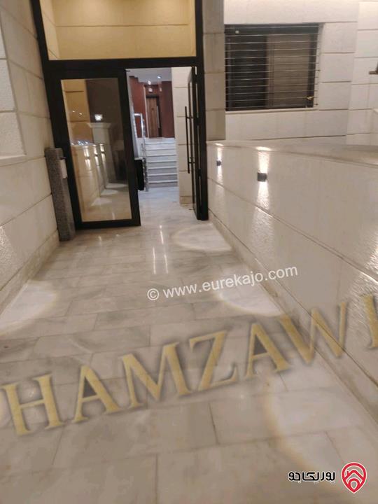 شقة سوبر ديلوكس مساحة 175م داخلي و 150م خارجي للايجار في عمان - طريق المطار 