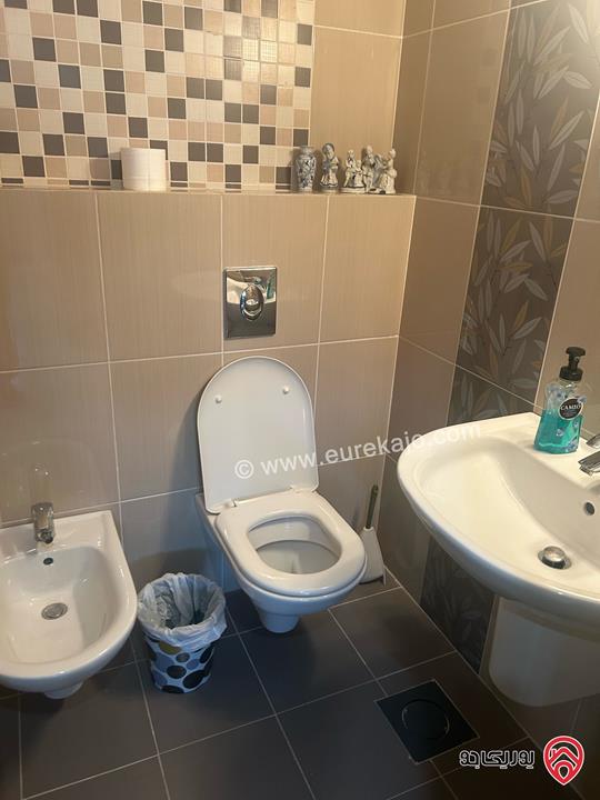 Furnished 3bedrooms (250) sqm apartment for rent in Amman - Abdoun 