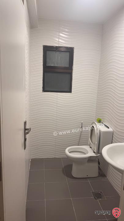 عيادة/مكتب مساحة 60م للايجار في عمان - الدوار الثالث