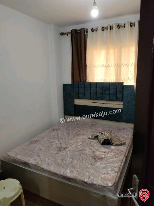 شقة مساحة 60م للبيع في اربد مقابل مدارس دار العلوم علي الشارع الرئيسي