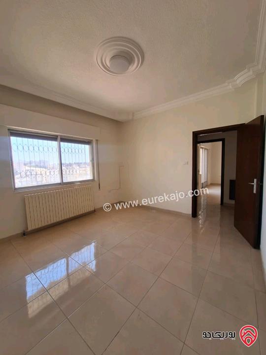 شقة مساحة 185م طابق ثاني للبيع في صويلح إسكان المهندسين