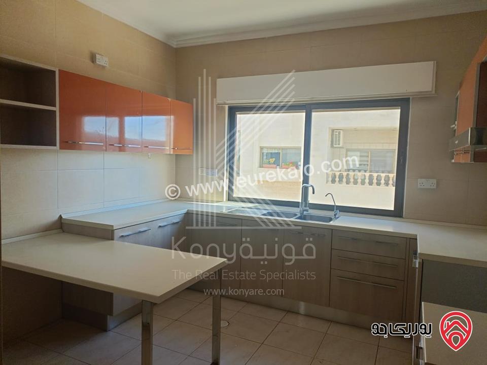 شقة مميزة مساحة 167م طابق أول للبيع في عمان - دير غبار