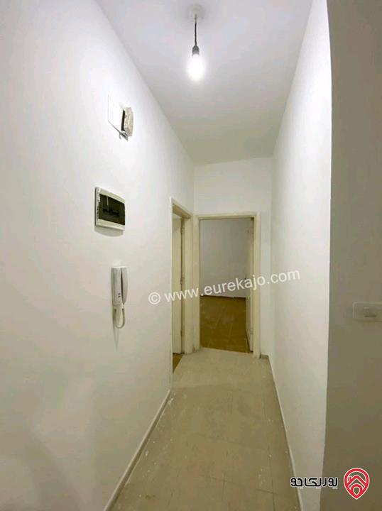 شقة طابق ثالث مساحة 80م للبيع في عمان - جبل الزهور