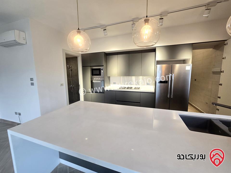 شقة دوبلكس مميزة طابق اخير مع روف مجموع المساحة 350 متر مربع للايجار في عمان - دير غبار