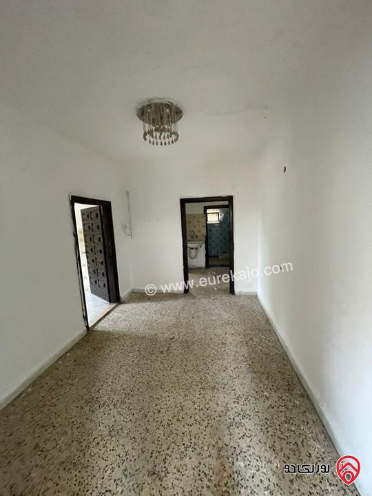 مستودعين مساحة 300م للإيجار في عمان – طبربور (القرطوعية / خلف صالة ليالي الشرق)