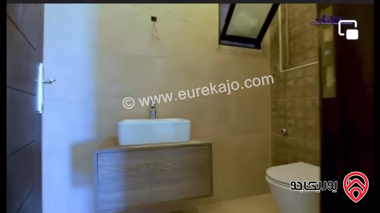 شقة سوبر ديلوكس طابق اول مساحة 184م للبيع في عمان - الجبيهة 