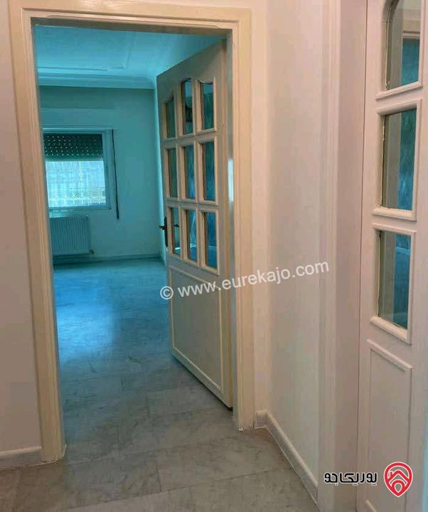 شقة فارغة مساحة 190م طابق ثاني للايجار في عمان - خلدا