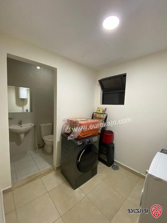 شقة طابق شبه ارضي مساحة 200م داخلي و 70م خارجي للبيع مفروشة في عمان - عبدون