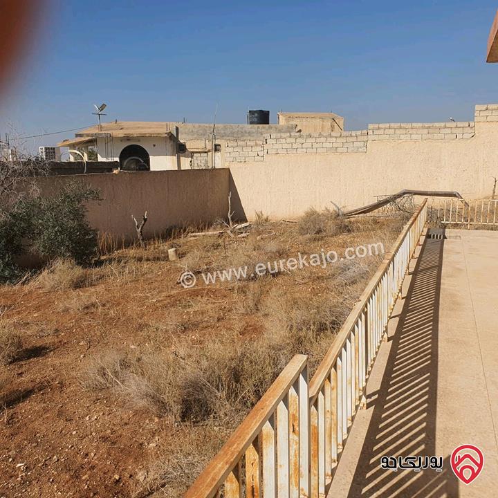 قطعة أرض مساحة 594م عليها بيت طابقين للبيع في البحر الميت جوفة الكفرين 