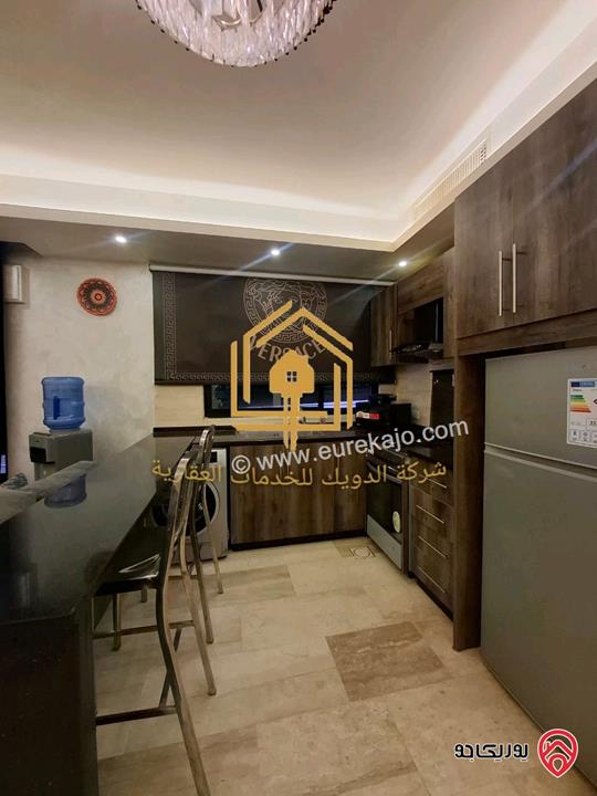 شقة مفروشة طابق شبه ارضي مساحة 90م للإيجار في عمان - دير غبار 