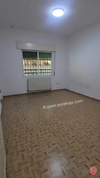 شقة ارضية مساحة 166م داخلي و 140م خارجي للبيع في عمان - الجاردنز 