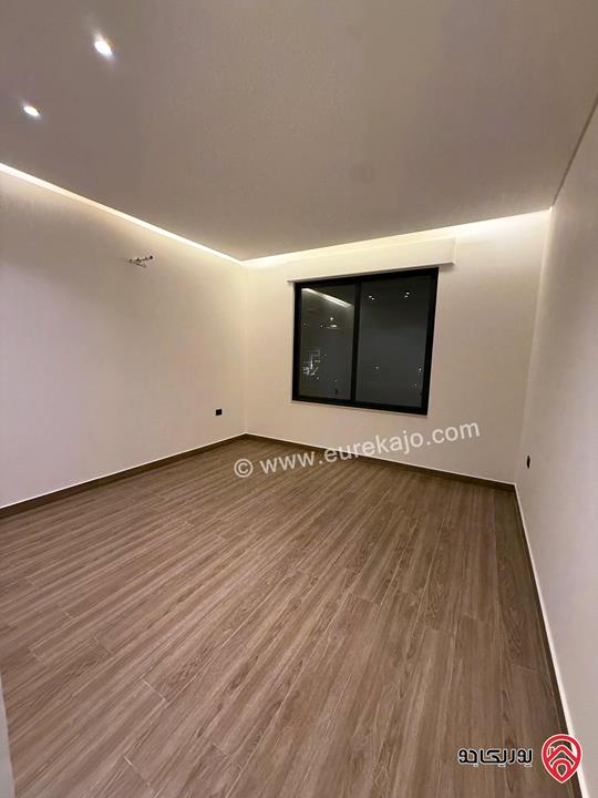 شقة فاخرة سوبر ديلوكس طابق أول مساحة 200م للإيجار في عمان - طريق المطار