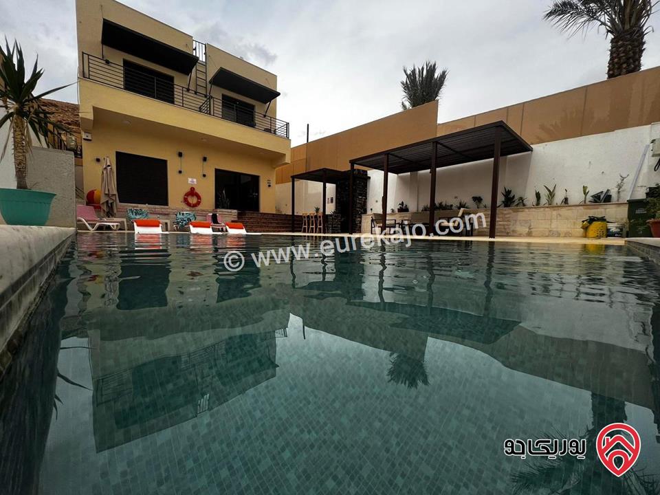 شاليه مميز مساحة 145م على أرض 285م للبيع في البحر الميت – جوفة الكفرين 