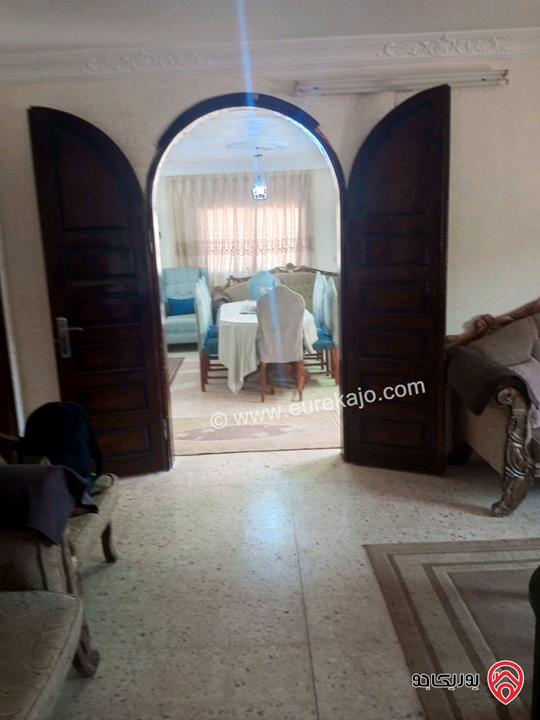 فيلا مستقلة مفروشة مساحة 250م للايجار في عجلون مثلث اشتفينا محنا 