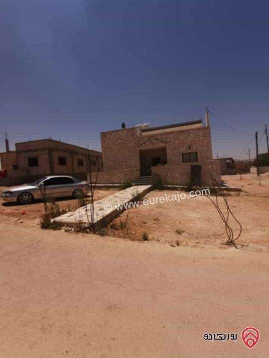 بيت مستقل مساحة 200م على أرض 662م للبيع في الزرقاء - الهاشمية