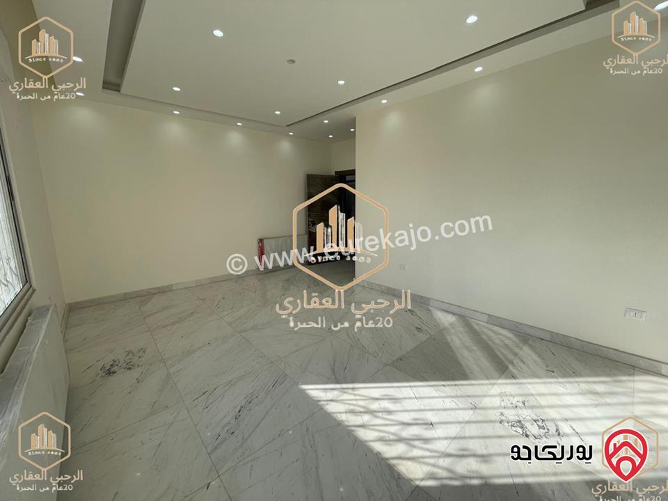 شقة طابق ثاني مساحة 190م للايجار في عمان - الرابية