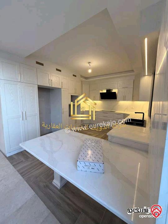 شقة جديدة دوبلكس ثالث مع روف مساحة 250م للإيجار في عمان - ضاحية النخيل 