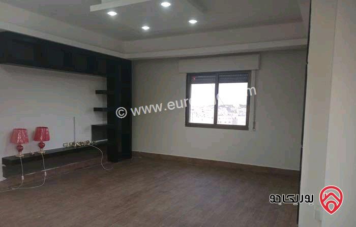 شقة سوبر ديلوكس طابق ثالث مساحة 120م للايجار في عمان - تلاع العلي 