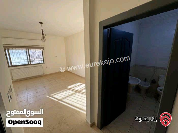 شقة فارغة طابق تسوية مساحة 185م للإيجار في عمان - خلدا 