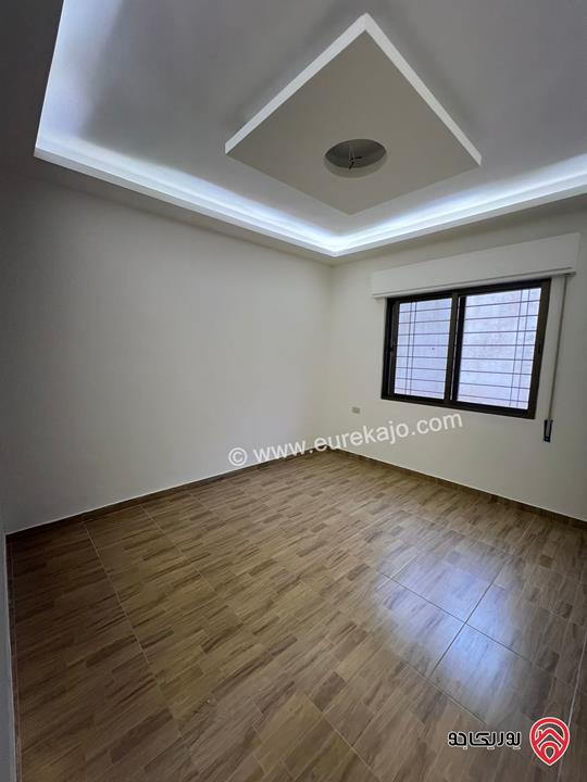 شقة مميزة طابق -2 مساحة 120م داخلي و 150م خارجي للبيع في عمان - ضاحية الرشيد 