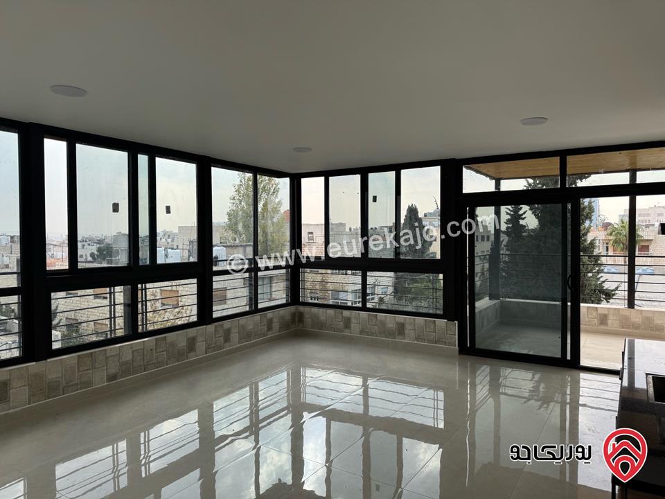 روف طابق 4 سوبر ديلوكس مساحة 80م للايجار في عمان - جبل الحسين