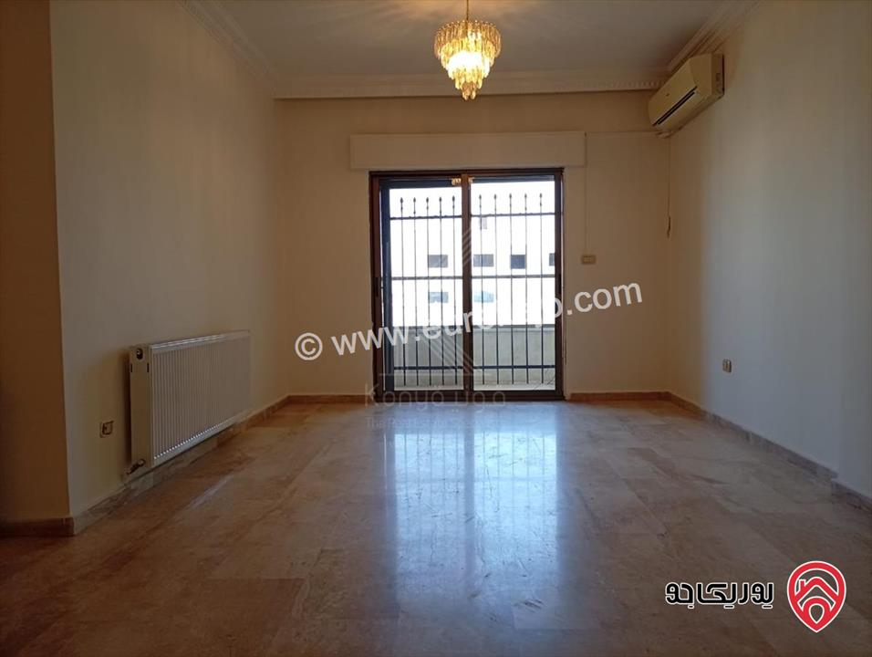 شقة مميزة مساحة 130م طابق ثاني للبيع في عمان - ام السماق