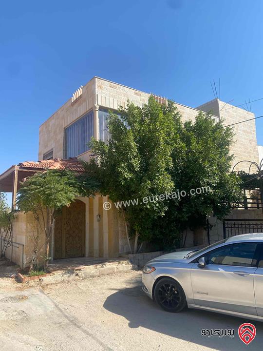فيلا مساحة 320م على أرض 310م للبيع في الزرقاء الجديدة البتراوي