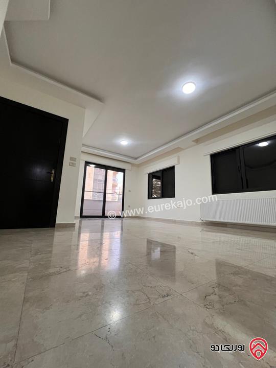 شقة طابق اول مساحة 150م للايجار في عمان - ام السماق شارع مكة 