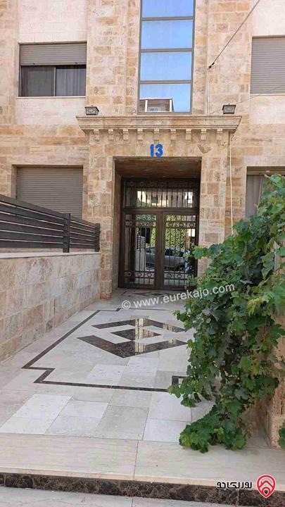 شقة طابق أرضي معلق مساحة 135م للبيع في عمان - البنيات