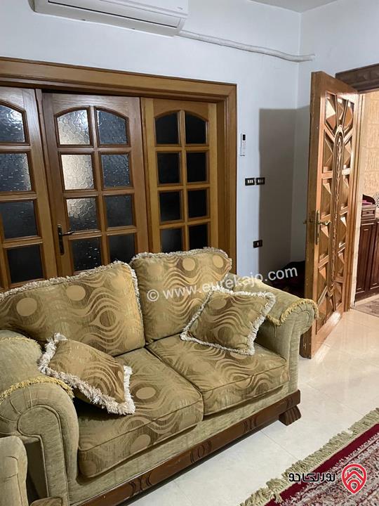 فيلا طابقين على ارض 998م للبيع في عمان - طبربور  