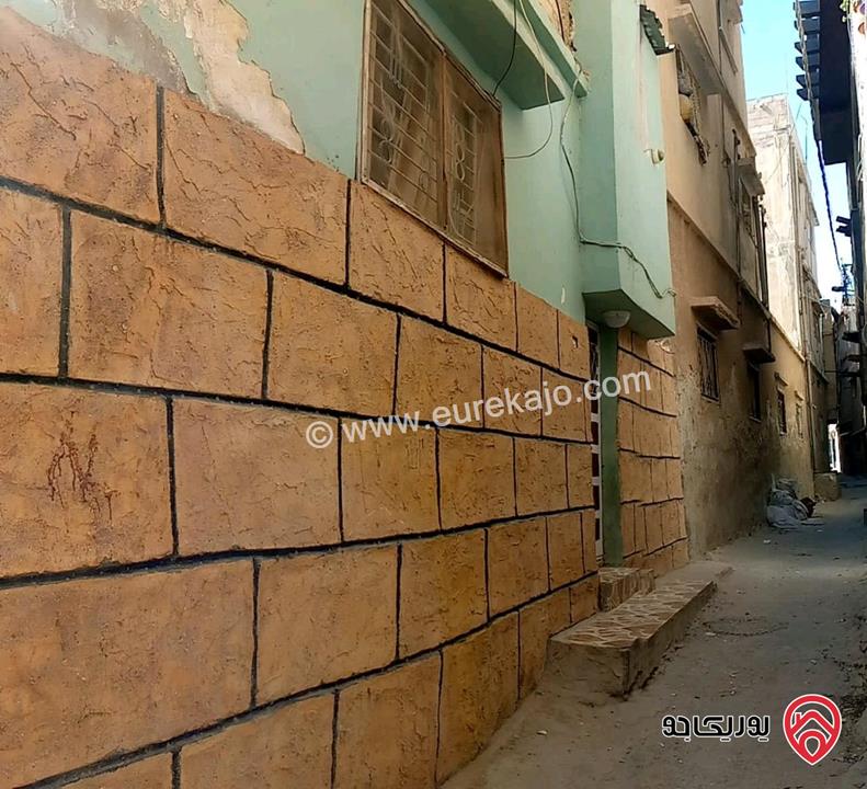 منزل مستقل على أرض 110م للبيع في الزرقاء - حي الحسين