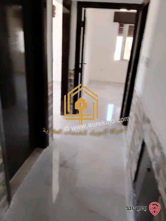 شقة فارغة طابق أول مساحة 120م للإيجار في عمان - تلاع العلي 