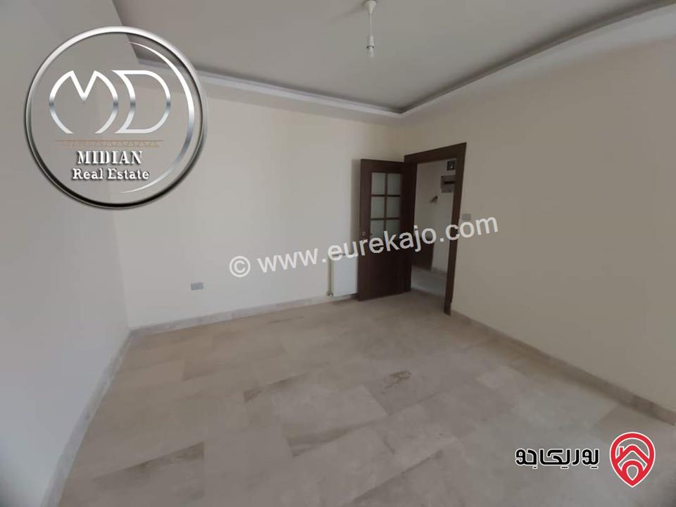 شقة ارضية فارغة للايجار في عمان - ام السماق مساحة 165م مع ترس و حديقة 130م تشطيبات و ديكورات سوبر ديلوكس جديدة لم تسكن بسعر مميز