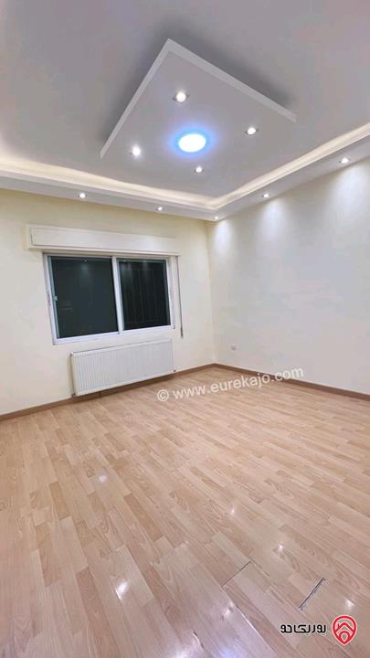 شقة مساحة 191م طابق أول للبيع في عمان - الرابية