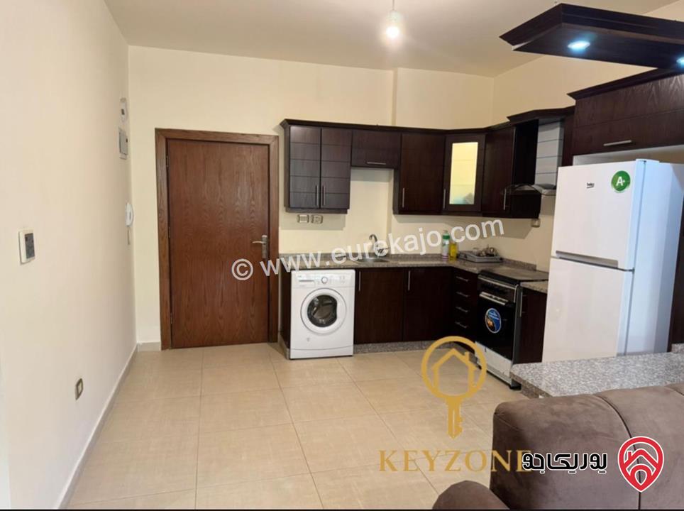 شقة مساحة 83م شبه أرضي للبيع مفروشة في عمان - دير غبار