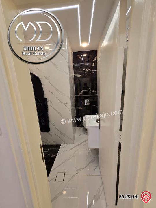 شقة فارغة للايجار في عمان - الرابية مساحة 215م 4 نوم طابق اول تشطيبات سوبر ديلوكس بسعر مميز